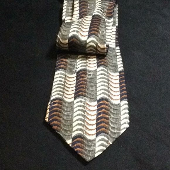 Part 1-Bill Blass Black Label - Picture 4 of 8